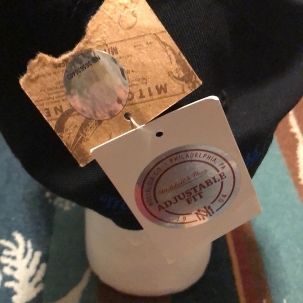 Golden state hat - Picture 4 of 5